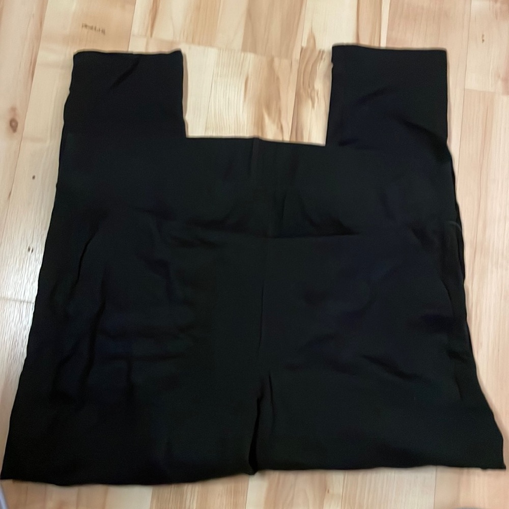 Torrid Capri stretch leggings w/pockets VGUC